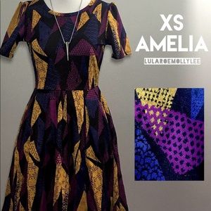 XS Lularoe Amelia